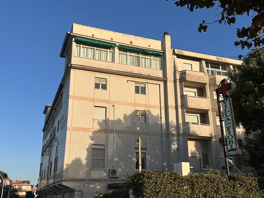 RITA STA BENE. AFFETTA DA ACALASIA ESOFAGEA È STATA OPERATA ALLA CLINICA DEI FIORI A NAPOLI