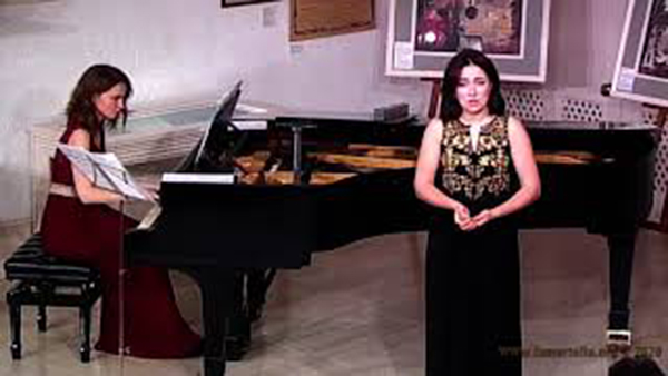 GIARDINI LA MORTELLA. PER GLI INCONTRI MUSICALI QUESTO WEEKEND IL DUO A. PAPENKOVA – V. MERKULYEVA MEZZOSOPRANO E PIANOFORTE