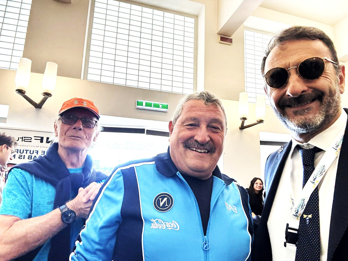 “INFORTUNI DA SPORT”, UN SUCCESSO IL CONVEGNO DELL’OFI NAPOLI CON SIGNORINI, ALLENATORE DI MARADONA (video)
