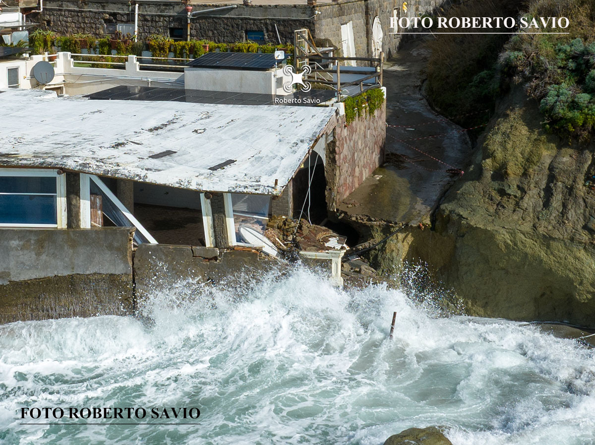 CAVA DELL’ISOLA DOPO LA MAREGGIATA DI SAN VALENTINO