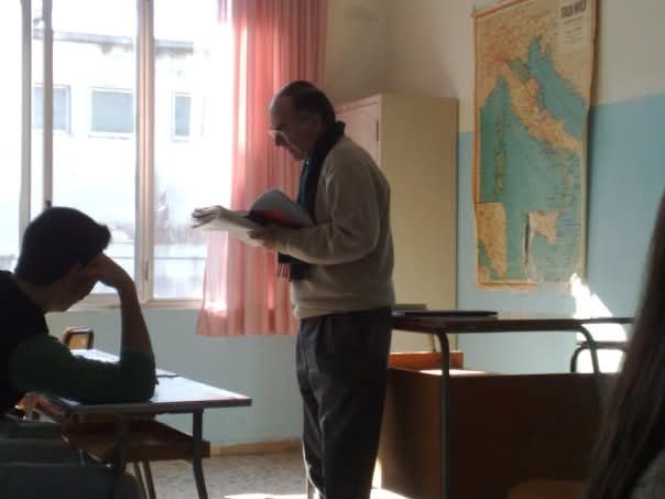 L’ISOLA D’ISCHIA PERDE IL PROFESSOR VINCENZO DI MEGLIO, LA STORIA CON LUI AVEVA UN ALTRO SAPORE