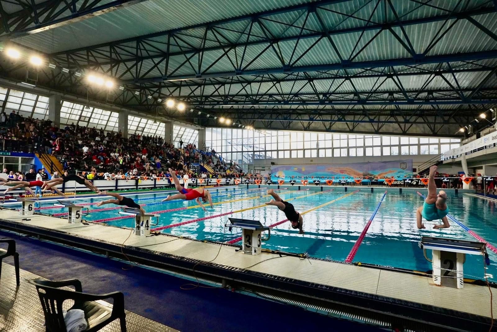 PARATA DI STELLE INTERNAZIONALI DEL NUOTO AL 4° TROFEO “CITTÀ DI POZZUOLI”