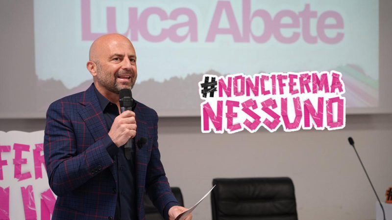 IL CICLONE #NONCIFERMANESSUNO TORNA A NAPOLI: LUCA ABETE SCUOTE LA PARTHENOPE E DICHIARA GUERRA AL “SILENZIO” DEI GIOVANI