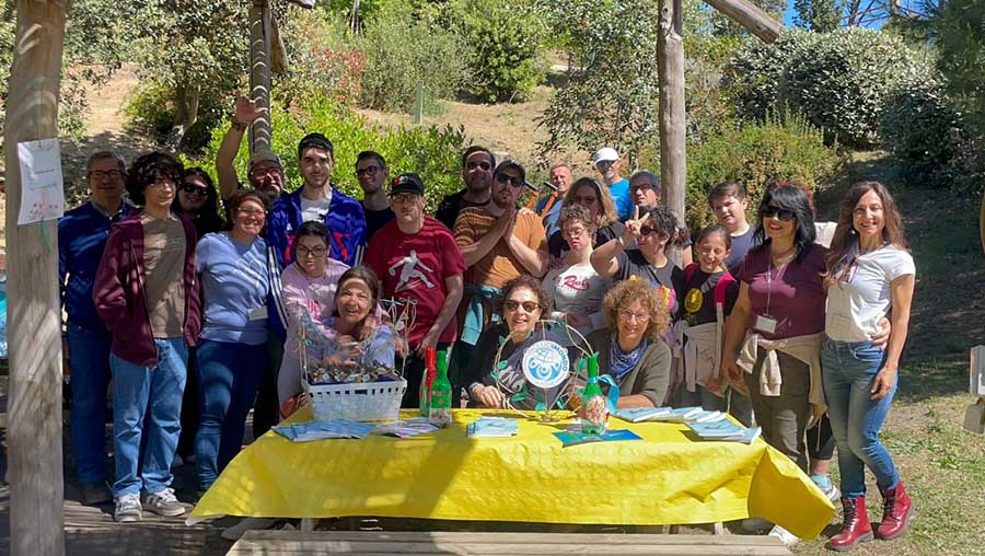 DIVERTIMENTO E SOCIALIZZAZIONE NELLA PINETA DI FIAIANO ALLA PRIMA PASSEGGIATA INCLUSIVA MUSICALE