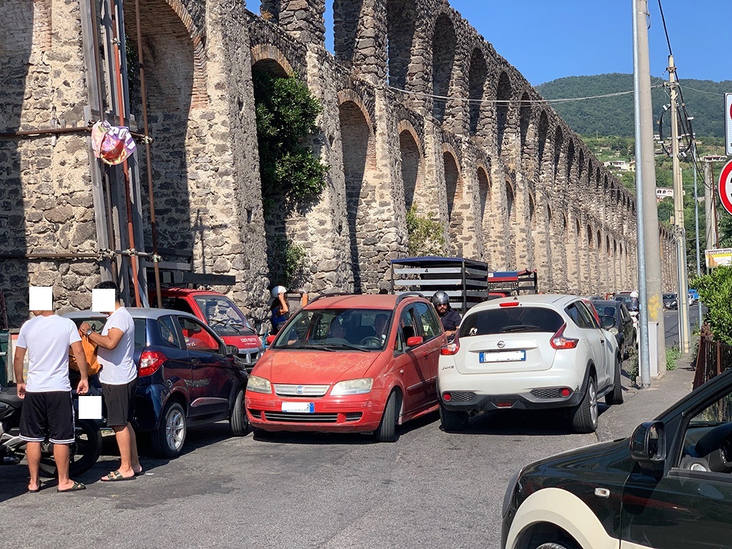 DEGRADO E PERICOLI ALL’ACQUEDOTTO DEI PILASTRI: DA DUE ANNI GOVERNO E COMUNE DI ISCHIA IGNORANO LA DENUNCIA DI LIVIO D’AMBRA