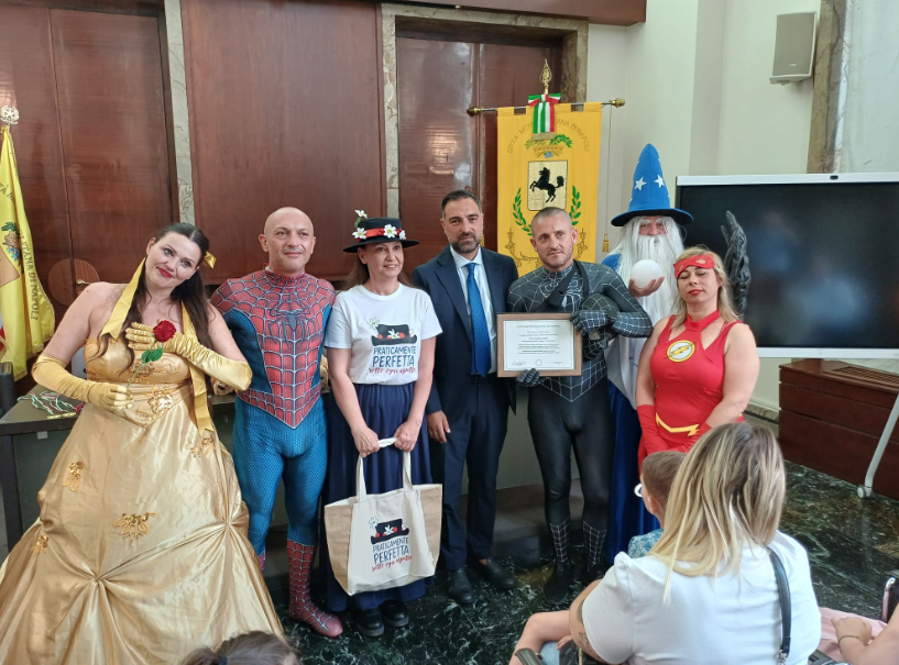 SUPEREROI IN CORSIA: LA CITTÀ METROPOLITANA PREMIA I VOLONTARI DELL’ASSOCIAZIONE A.G.E. DI MUGNANO