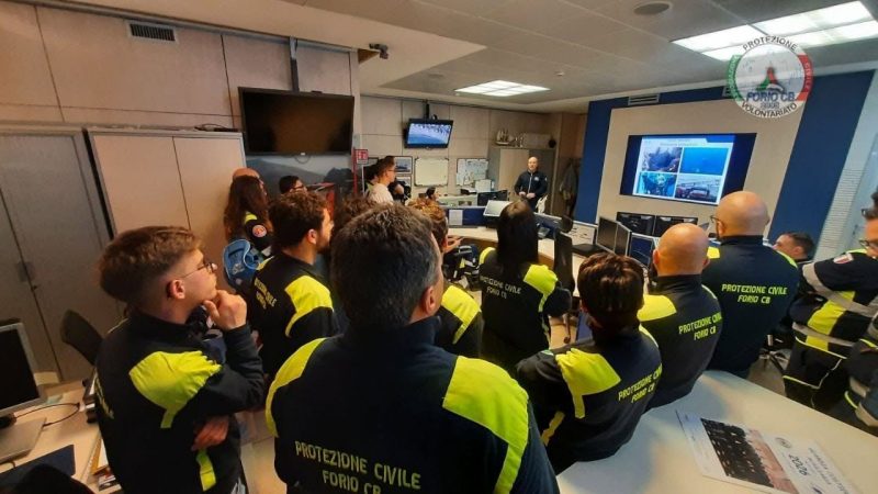 LA PROTEZIONE CIVILE FORIO CB DI SUPPORTO AGLI SFOLLATI DI POZZUOLI
