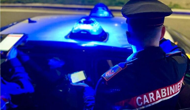 POZZUOLI: DURANTE LA NOTTE DEL TERREMOTO I SERVIZI ANTI SCIACALLAGGIO DEI CARABINIERI. ARRESTATO CARROZZIERE INCENSURATO
