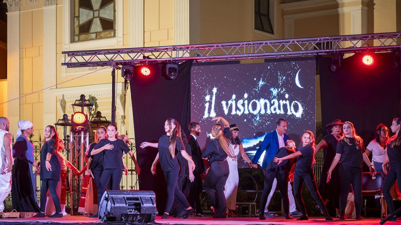 LACCO AMENO. L’ATTORE E REGISTA MICHELE SCHIANO E IL CANTANTE LUCA SEPE FIRMANO UNA SERATA INDIMENTICABILE