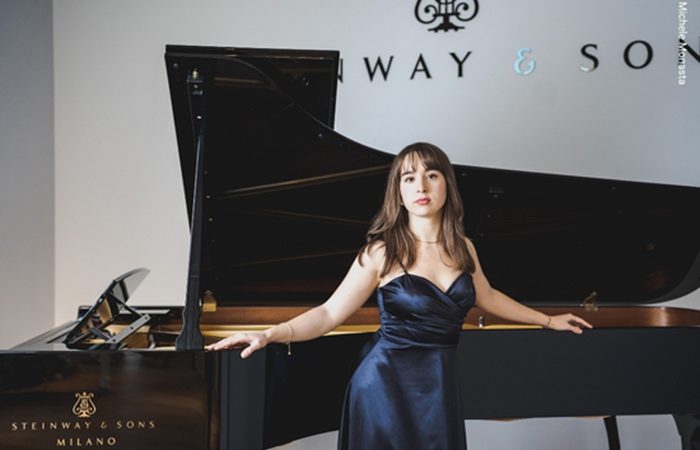 GIARDINI LA MORTELLA: LA PIANISTA GRETA LOBEFARO PROTAGONISTA AI CONCERTI DEGLI INCONTRI MUSICALI AUTUNNALI