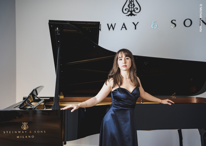GIARDINI LA MORTELLA: LA PIANISTA GRETA LOBEFARO PROTAGONISTA AI CONCERTI DEGLI INCONTRI MUSICALI AUTUNNALI