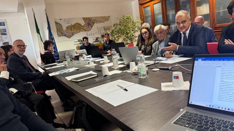ISCHIA, CONFRONTO TRA IL COMMISSARIO FEOLA E IL SEGRETARIO GENERALE DELL’AUTORITÀ DI BACINO DISTRETTUALE DELL’APPENNINO MERIDIONALE