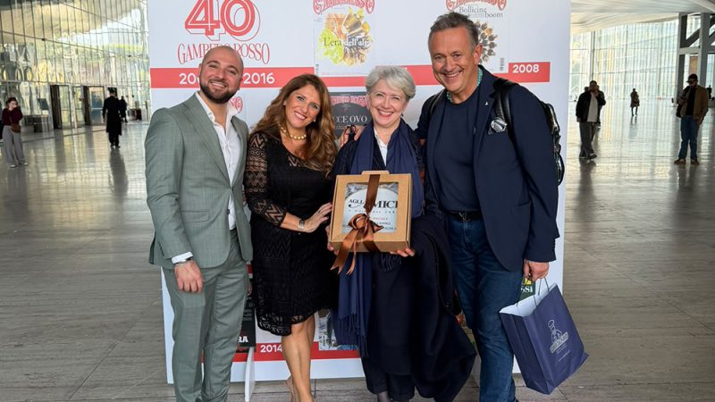 CASOLARO HOTELLERIE CONSEGNA I PREMI SPECIALI DEL GAMBERO ROSSO: PREMIATA LA PROFESSIONALITÀ DI SALA E DEL MONDO DELLA PIZZA