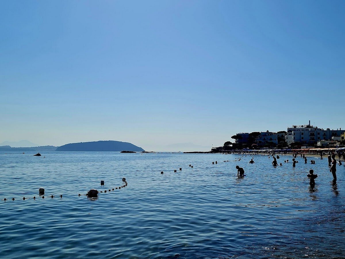 LUCA SPIGNESE: IL MIO PIANO DI RIPASCIMENTO PER LE SPIAGGE DI ISCHIA, LA VERITÀ CONTRO IL FANGO