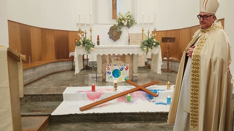 ESSERE CHIESA IN USCITA. LA VEGLIA MISSIONARIA DIOCESANA A FONTANA CON IL VESCOVO CARLO